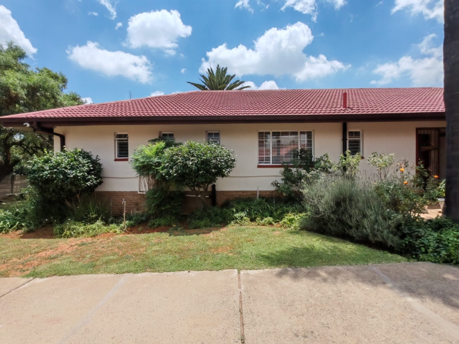 4 Bedroom Property for Sale in Vaalpark Free State